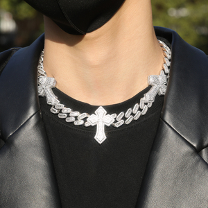Collana con Croce e Catena Cubana 15mm, Gioielli di Moda, Collana Bicolore con Zirconi Baguette, Gioielli Hip Hop - Product Image 5
