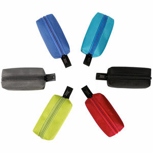 Distributeur de sacs à déjections canines portable et étanche pour l'extérieur, à fixer à la laisse - Product Image 4