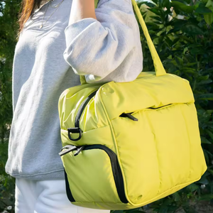 Custom High Quality Unisex Practical <b>Tote</b> Gym Bag Zipper Closure Convenient Puffer Duffle <b>Travel</b> Bag - Product Image 4