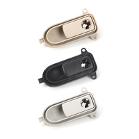 Poignée de verrouillage du couvercle de la boîte à gants 2056800098 pour Mercedes-Benz W205 X253 C300 C400 GLC300, poignée de loquet de boîte de rangement du tableau de bord