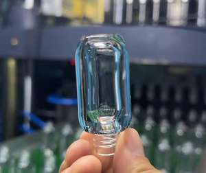 Machine de moulage par injection-soufflage en une étape à grande vitesse HGY200-V4-B pour pots cosmétiques et alimentaires haute transparence en HDPE/PS, garantie 5 ans - Product Image 4