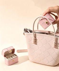 Boîte de rangement rectangulaire en cuir PU tendance pour bijoux, avec logo personnalisé, vente en gros, présentoir pour emballage cadeau de détail - Product Image 3
