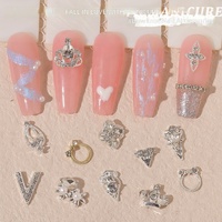 Paso Sico Nouvelle Tendance Géométrique pour Nail Art, Mini Breloques Papillon 3D en Alliage Serties Pavé, Décorations Strass pour Ongles, Pack de 10 Pièces