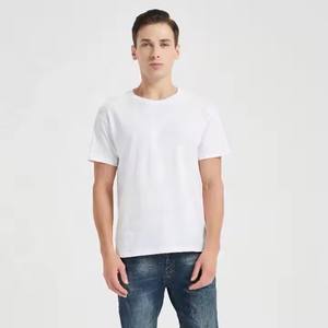 T-Shirt squadrata in bianco bianco semplice T-Shirt da uomo in cotone pettinato da uomo - Product Image 5