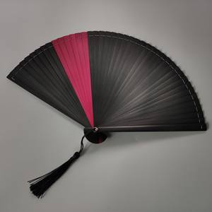 Éventails pliants tout en <span class=keywords><strong>bambou</strong></span> pour femmes haut de gamme Éventails Cheongsam de danse peints à la bombe avec découpes sculptées Style boutique - Product Image 3