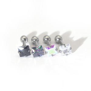 Clous d'oreille carrés en acier inoxydable avec zircon, sertissage à griffes, clous à bille à filetage interne, bijoux de piercing tendance - Product Image 2