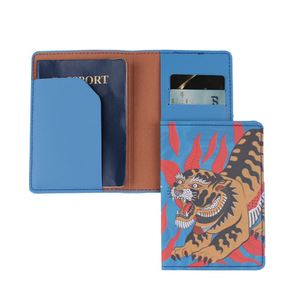 Funda de Pasaporte de Piel Sintética para Mujer, Impermeable, Duradera, Antirrobo, con Cadena Decorativa, Logotipo Personalizado - Product Image 1