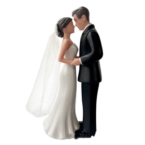 Statuetta Romantica in Resina di Sposi, Figurine Squisita di Sposa e Sposo per Decorazione Torte Nuziali e Forniture per Feste di Anniversario - Product Image 4