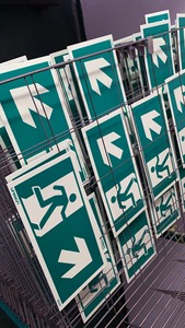 Dấu hiệu thoát hiểm khẩn cấp dấu hiệu phát quang di tản dấu hiệu an toàn phát sáng PVC cho các trường học trung tâm mua sắm bãi đậu xe trạm - Product Image 4