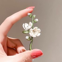 Bros Bunga Magnolia Alba Hijau Enamel Vintage untuk Wanita, Bros untuk Pernikahan, Perjamuan, Kantor, Pin Bros, Hadiah, Ornamen Pakaian