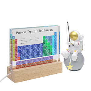 Figura Decorativa de Resina de Astronauta Pescaando en la Luna, Regalo para Decoración de Escritorio - Product Image 4