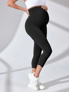 En stock Leggings capri de maternité taille haute, effet froncé aux fesses, avec soutien abdominal, extensibles, pour le yoga et l'entraînement - Product Image 6