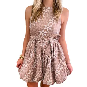 Yeni varış özelleştirme kadın giyim yaz ve bahar 100% Polyester yuvarlak boyun kolsuz bej çiçek elbise