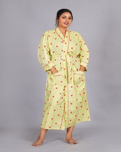 Robe kimono en coton bleu de style romantique, grande taille, imprimé floral fait main, robes décontractées disponibles en gros - Product Image 1