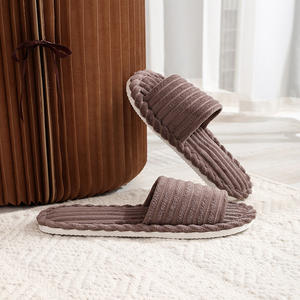 Pantoufles en mousse EVA à bout ouvert avec doublure confortable, personnalisables et douillettes, vente en gros directe usine Chine - Product Image 4