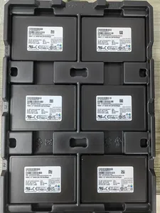 Sams-un-g PM893 240G SSD MZ7L3240HCHQ-00A07 Interface SATA Prise en charge de SATA III standard pour un transfert de données à haute vitesse. Solution interne - Product Image 4