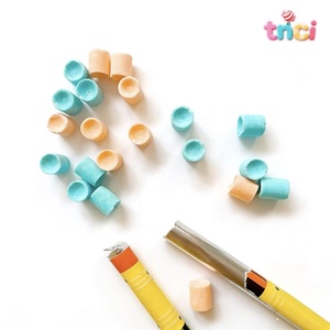 Bonbons <span class=keywords><strong>en</strong></span> forme de crayon, collation rétro amusante avec des cubes de <span class=keywords><strong>sucre</strong></span> colorés, <span class=keywords><strong>emballés</strong></span> individuellement, bonbons nostalgiques pour les fêtes d'enfants - Product Image 4