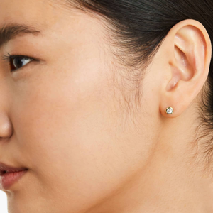 Pendientes de Botón de Lujo con Diamantes Moissanite de Corte Brillante Redondo para Mujer, Joyería Brillante para Uso Diario, Fiestas y Regalos - Product Image 4