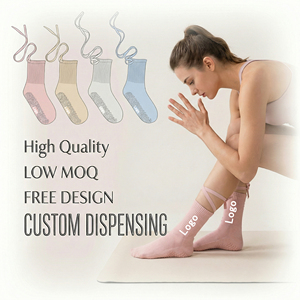GENKE OEM/ODM Prodotti di Tendenza <span class=keywords><strong>Calzini</strong></span> da Pilates con Nastro Rosa e Lacci <span class=keywords><strong>Calzini</strong></span> Personalizzati <span class=keywords><strong>per</strong></span> Yoga e Pilates <span class=keywords><strong>Calzini</strong></span> Antiscivolo con Lacci <span class=keywords><strong>per</strong></span> Yoga - Product Image 1