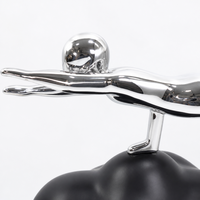 Sculpture en résine de figurine volante abstraite, plaquée or et argent, statue d'art humain, base nuage, décoration de luxe pour la maison, vente en gros OEM UE
