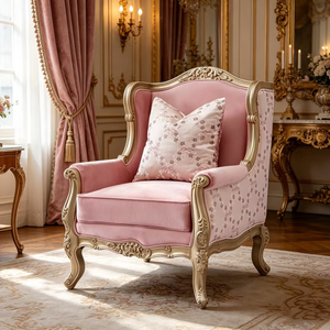 Fauteuil néoclassique de style mid-century, structure en bois sculpté de luxe, canapé en tissu rose avec accoudoirs pour salon et usage hôtelier - Product Image 5