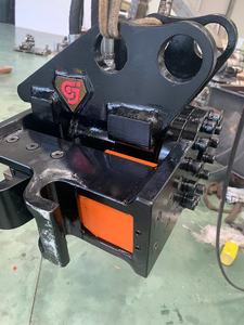 Acoplador Rápido Inclinado GJEM GJTH900/1600-S40 180° para Excavadoras de 2-6T - Negro, 1 Año de Garantía, Instalación, Modificación, Desmontaje - Product Image 4
