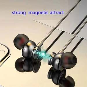 Nuevo Reproductor MP3 Magnético con Banda para el Cuello, Carga Rápida Tipo-C, Pantalla LED, Auriculares Inalámbricos para Deportes, Karaoke y Juegos - Product Image 3