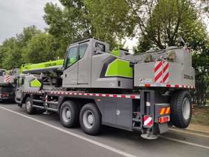 Grúa Móvil Nueva de la Marca ZOOMLION, Modelo ZTC300R532 de 30 Toneladas, con Buen Precio - Product Image 3