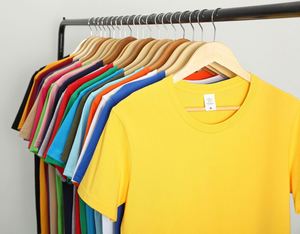 T-shirts en coton 100% de haute qualité pour hommes, écologiques, 210g, surdimensionnés, unis, impression sérigraphique personnalisée, t-shirt noir - Product Image 4