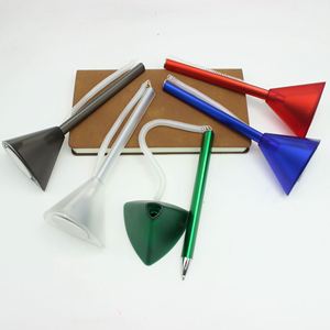 Promotional <b>Cheap</b> Desk Counter <b>Pens</b> <b>Cheap</b> Bank Hotel Signature <b>Pen</b> Triangular Base Plastic <b>Pen</b> - Product Image 1