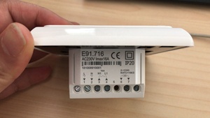 E91 Touchscreen wöchentliche Programmierung Heizt her mostat - Product Image 3