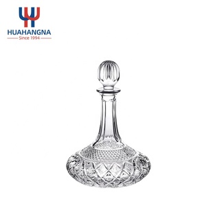 Elegante decantador de vino de cristal de 1400ML para bodas hecho a mano con logotipo personalizado y grabado sin plomo presentado en una caja de regalo - Product Image 6