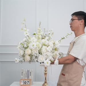 Arrangement de fleurs artificielles en soie réaliste, roses, décoration de centre de table de mariage, rentrée scolaire - Product Image 1