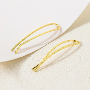 Orecchini a Perno Minimalisti Classici in Rame con Perle Imitate per Donne, Gioielli di Moda per Fidanzamento e Uso Quotidiano - Product Image 2