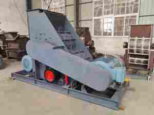 Hot Selling Two-Stage Screenless Bottom Crusher 5-10 Tons Per Hour Low Price with Motor Engine Bearing Gearbox Core Components - Product Image 3