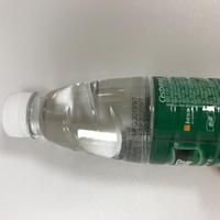 Imprimante automatique à jet d'encre pour numéro de lot Imprimante de date d'expiration pour boîte de canettes en aluminium Bouteille PET Sac en plastique