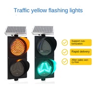 Les fabricants fournissent des feux clignotants solaires jaunes, des feux de signalisation routière, des feux d'avertissement et clignotants solaires en plastique.