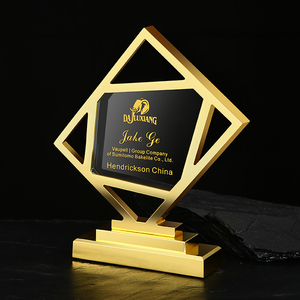 Guangzhou Trade Show Giveaways <span class=keywords><strong>Cadre</strong></span> en métal plaqué or Récompenses Trophées gravés Médailles et plaques - Product Image 2