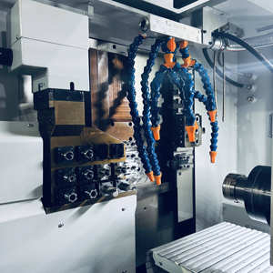 Centre de tournage CNC HANSUN haute précision 26 mm à double broche, tour 6 axes haute sécurité pour métaux de type suisse avec commande Fanuc 8 - Product Image 5