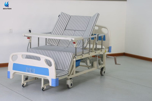 BT-AE061 Bestran Medical, Cama de Hospital Ajustable con Inodoro para el Cuidado en el Hogar de Personas Mayores, Capacidad de 250 kg, Ruedas Silenciosas, Frenos Cruzados - Product Image 5