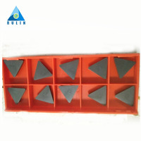 P30 triangle fini et blanc de carbure de tungstène de fraisage