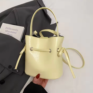 Sac bandoulière portable, sac fourre-tout tendance, sac quotidien robuste pour femme, fabricant de sacs personnalisés, sac fourre-tout - Product Image 4