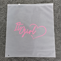 Sacs refermables en PE durables et résistants à l'humidité avec logo personnalisé imprimé, fermeture éclair supérieure et sérigraphie pour l'emballage de vêtements