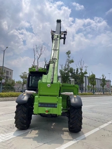 Nouveau transpalette télescopique 4 tonnes, hauteur de levage 7/10/14 m, chargeur télescopique 4x4 multifonction pour travaux de chargement et de levage en hauteur - Product Image 6