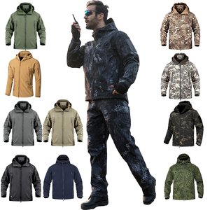 Chaqueta suave y ligera personalizada para <span class=keywords><strong>hombre</strong></span>, <span class=keywords><strong>cortavientos</strong></span> de <span class=keywords><strong>montaña</strong></span> impermeable con capucha, venta al por mayor, equipo para exteriores - Product Image 4
