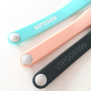 Bracelet en silicone RFID NFC personnalisé 13,56 MHz avec puce NTAG213, étanche et résistant aux intempéries, taille ajustable pour événements et festivals - Product Image 5