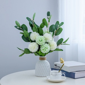 Bouquet de fleurs en soie Kch, vase bleu, eucalyptus, décoration de table, décoration de la maison - Product Image 3