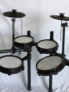 Fabrication OEM/ODM de différents types de batterie électronique avec 5 ou 4 cymbales. Cymbales silencieuses sont disponibles. La personnalisation du logo est prise en charge - Product Image 4