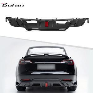 Prix usine bon diffuseur arrière de pare-chocs de voiture de Style de Fiber de carbone et kit de carrosserie de becquet arrière avec la lumière pour <span class=keywords><strong>Tesla</strong></span> modèle <span class=keywords><strong>3</strong></span> - Product Image 1