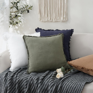 Funda de Almohada Decorativa con Flecos 100% Algodón Puro Lavado |   Funda de Cojín para Sofá de 4 Piezas, Color Sólido Neutro, Estilo Wabi Sabi, con Bordes Deshilachados - Product Image 5
